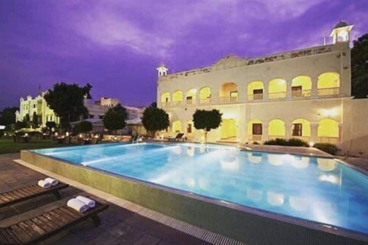 Roop Vilas Palace Nawalgarh Buitenkant foto